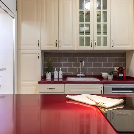 Pepe's Apartment